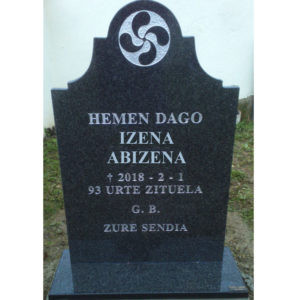 Diseños de lápida co lauburu